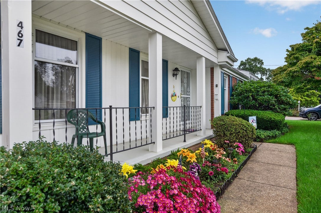 467 Green Meadow Drive