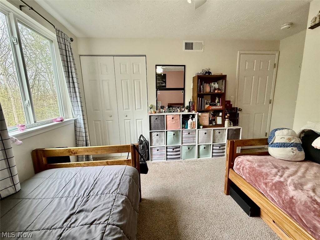 Twin Oaks - Residential