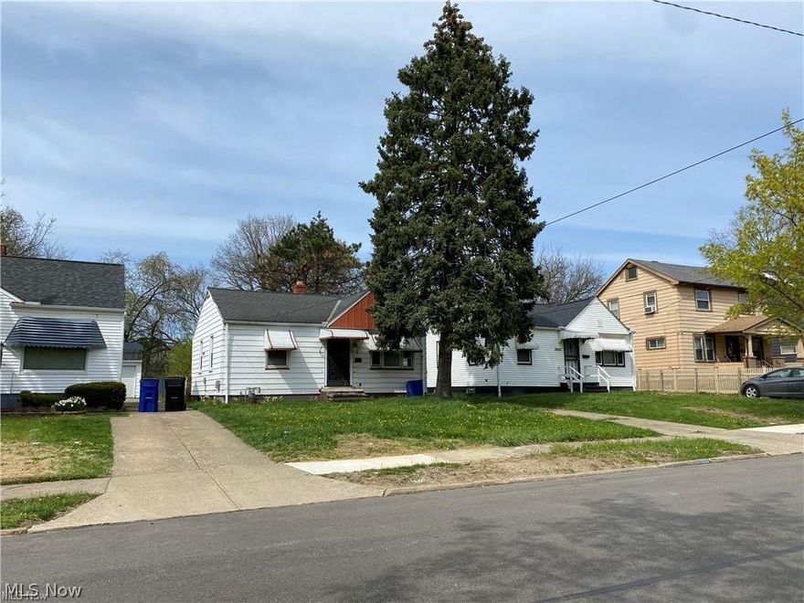 Calling all investors! Great opportunity to generate passive income. Cozy 2 Bedroom, 1 bath ranch home with full basement, detached garage
and spacious backyard. Updates include- Newly installed Furnace- March 2022, Newly installed Hot Water tank- March 2022, New Flooring 2021,
Basement Dry locked - March 2022 and entire interior of home freshly painted March 2022, newly paved street. Currently being rented for
$775.00 per month.  **TENANT OCCUPIED**- showing upon accepted offer only.   Property owned by agent.