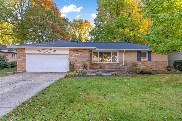 1919 BREMERTON RD, CLEVELAND, OH 44124 - Image 1e28402dd2ff2d7a9f50dcfd66448d56/264107793