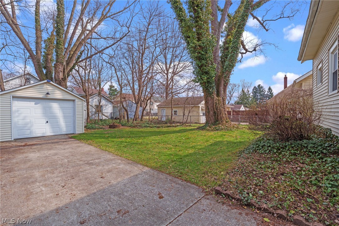 East Lawn - Residential