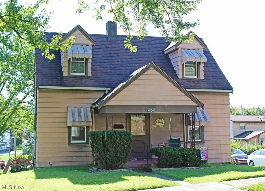 Come see this cozy cape cod! Nice size living room! Huge deck for entertaining with a flat yard. Nice location on Marland Heights!