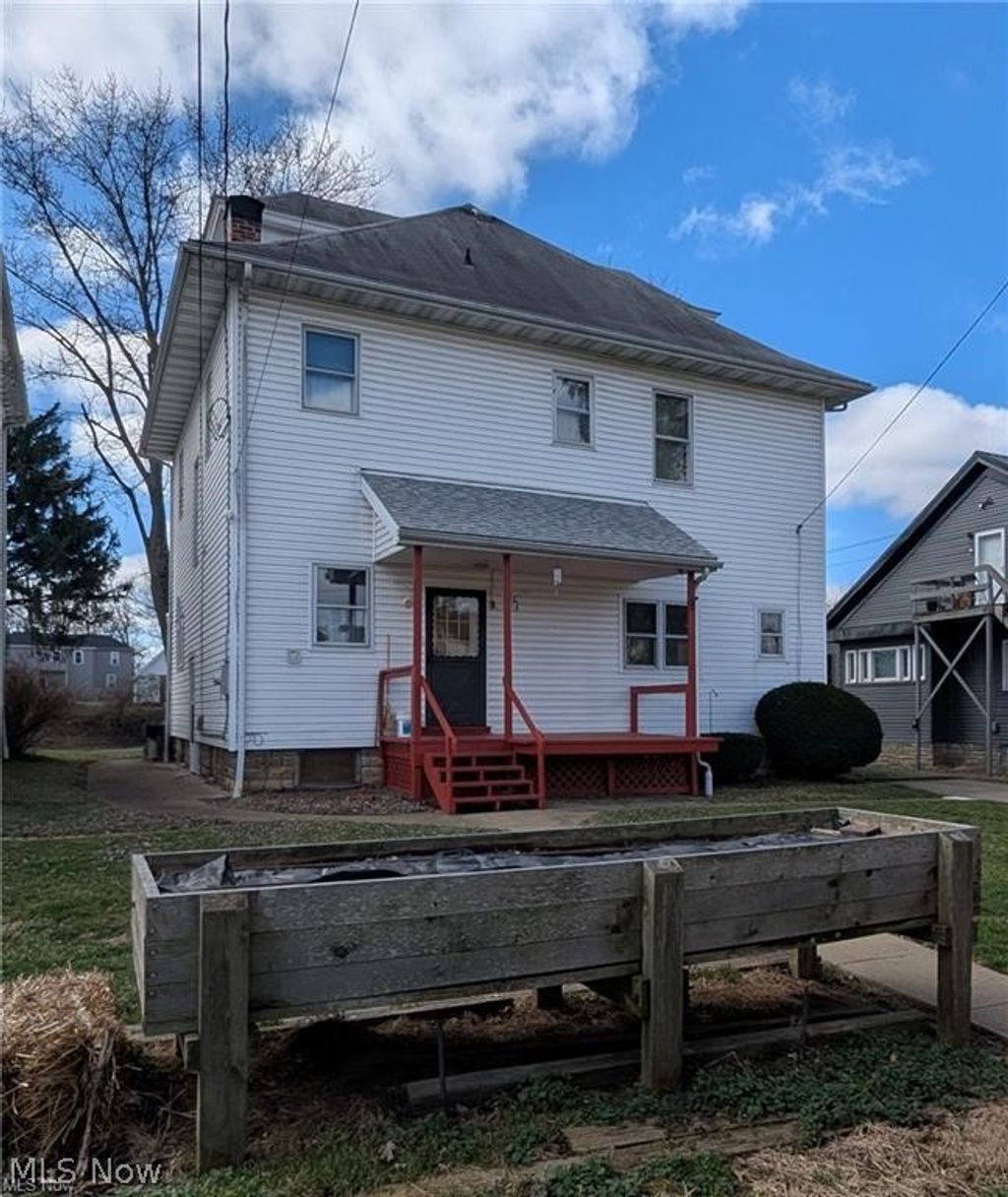 Photo of 955 Adair Avenue, Zanesville, OH 43701 (MLS # 5200493)