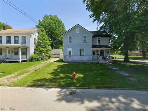 Tiny photo for 30 S Middle Street, Columbiana, OH 44408 (MLS # 5188273)