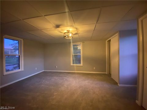 Photo of 30 S Middle Street, Columbiana, OH 44408 (MLS # 5188273)