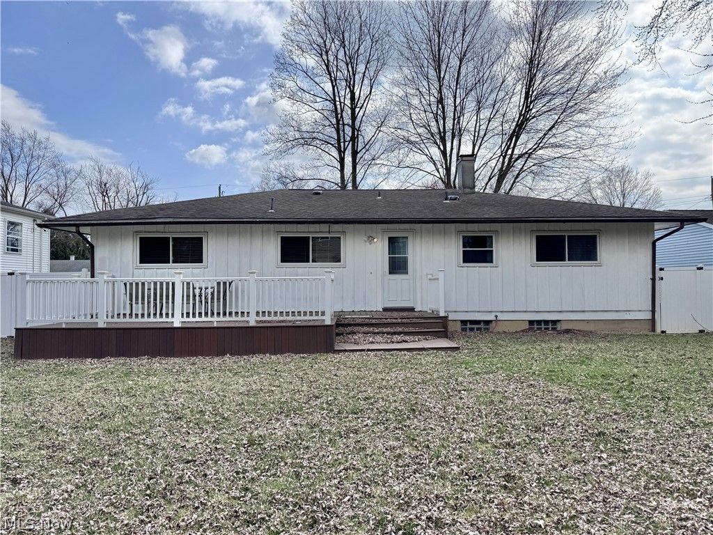 Photo of 4230 Selkirk Avenue, Austintown, OH 44511 (MLS # 5193057)