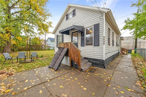 Tiny photo for 2653 W 27th Street, Cleveland, OH 44113 (MLS # 5254724)