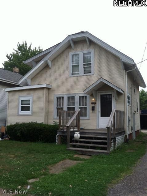 Welcome to 1118 Ardmore SW. This 2 story home is clean and spacious and features a 1st floor bedroom, nice size dining room, full basement with laundry hookups, loads of storage, fenced in yard, private drive with 1 car detached garage. Call now! $25 Non refundable application fee required.