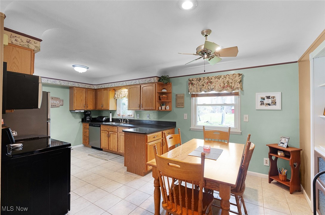 17027 W 130th Street, North Royalton, Ohio image 8