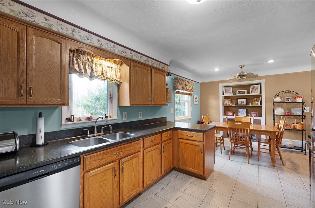 17027 W 130th Street, North Royalton, Ohio image 11