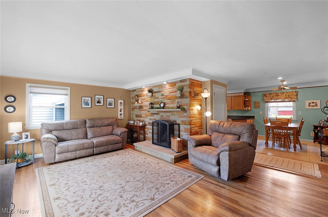 17027 W 130th Street, North Royalton, Ohio image 6