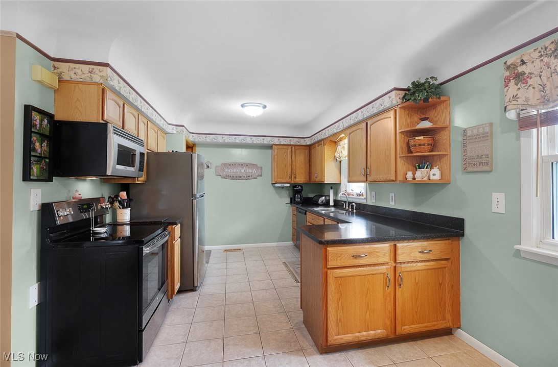 17027 W 130th Street, North Royalton, Ohio image 9