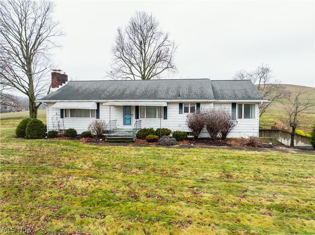Photo of 3967 Crooked Run Road NW, New Philadelphia, OH 44663 (MLS # 5193370)