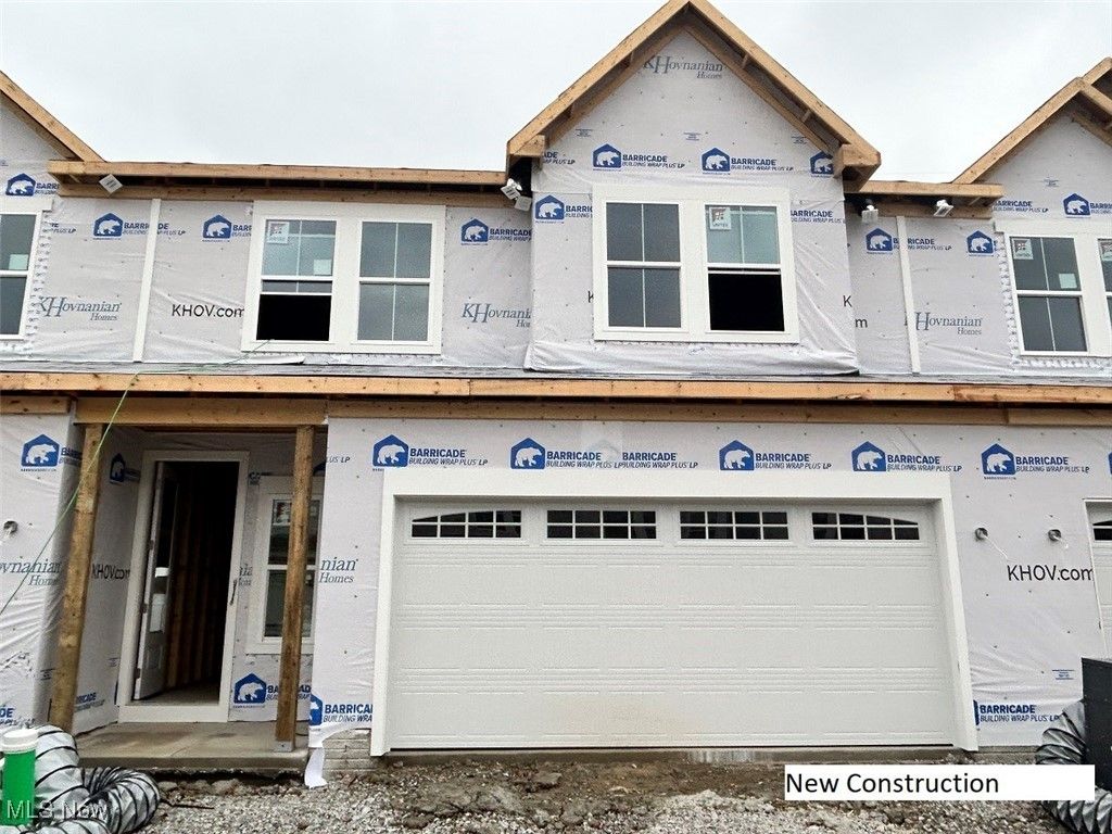 Photo of 5082 Shepherds Glen Gln, Willoughby, OH 44094 (MLS # 5184052)