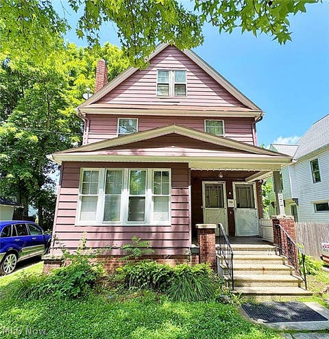 Homes For Sale - 257 Wooster Street<br/> Elyria, OH 44035