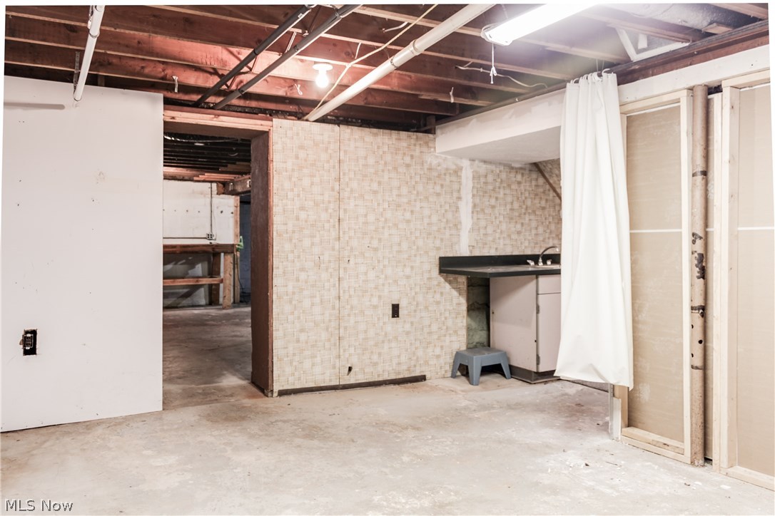 Springfield Little Farms - Residential Lease