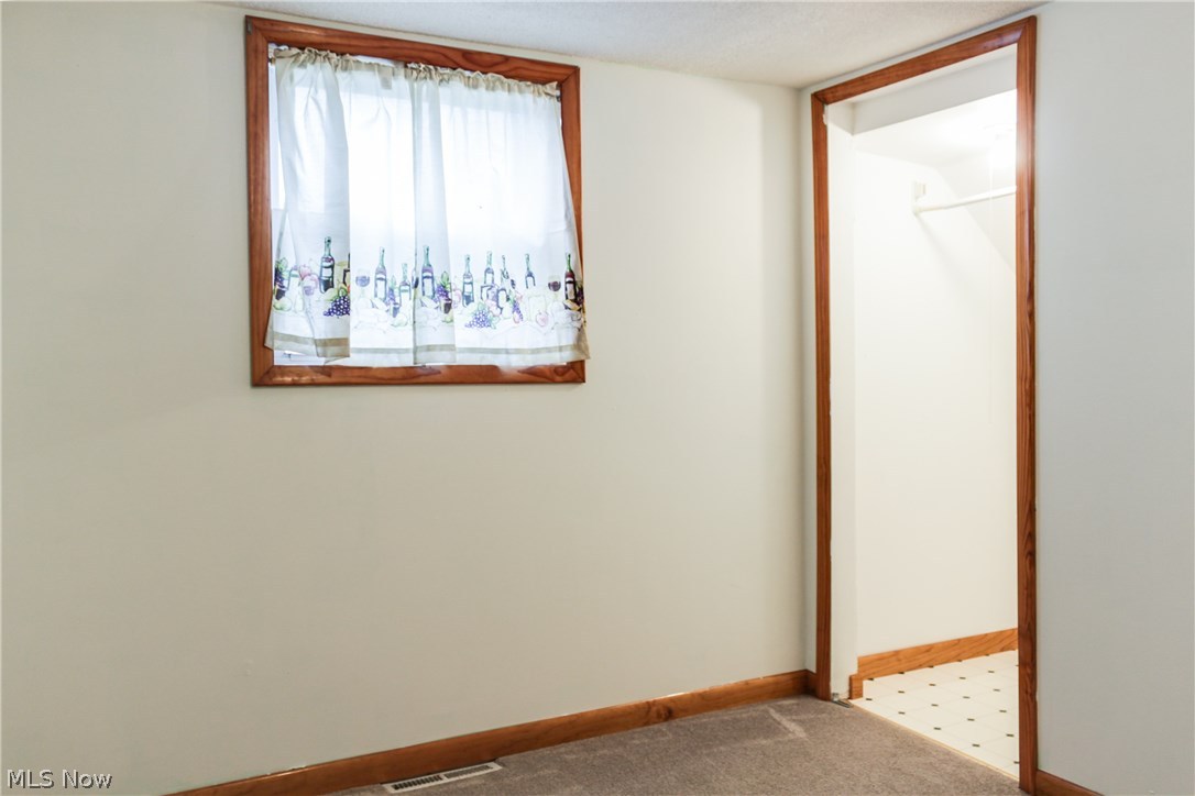Springfield Little Farms - Residential Lease
