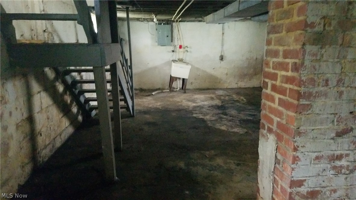 Sweitzer & Steiner 02 Allotme - Residential