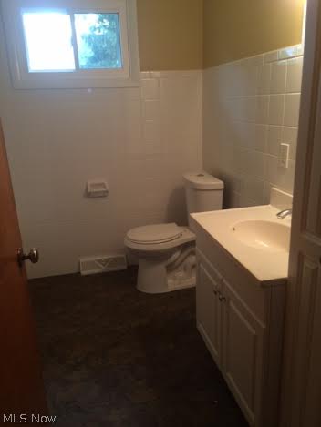 Redfield Heights - Residential Lease