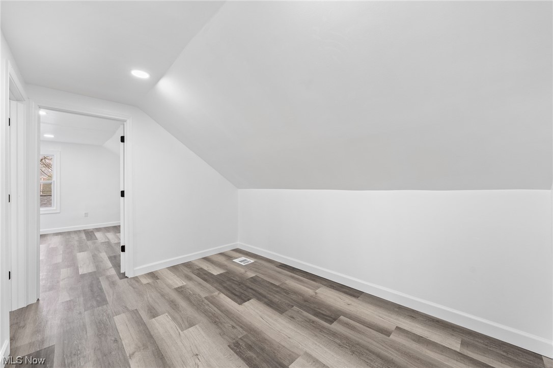 Shaker Lakes 03 - Residential