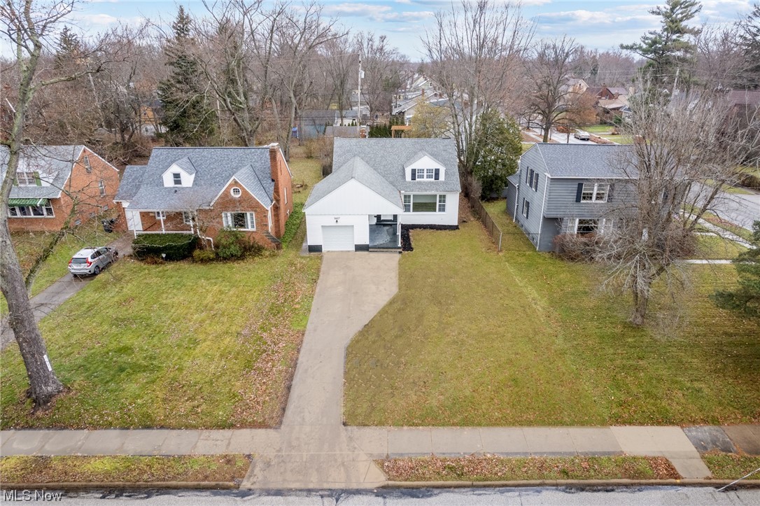 Shaker Lakes 03 - Residential