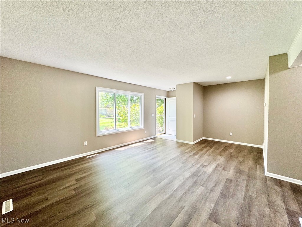 6400 Center Street #14, Mentor, Ohio image 7