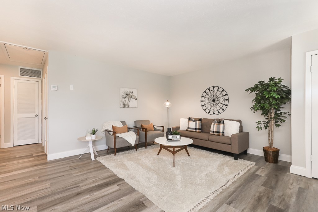 River Oaks Terrace Condo - Residential
