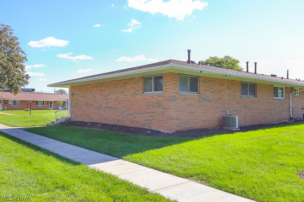 River Oaks Terrace Condo - Residential