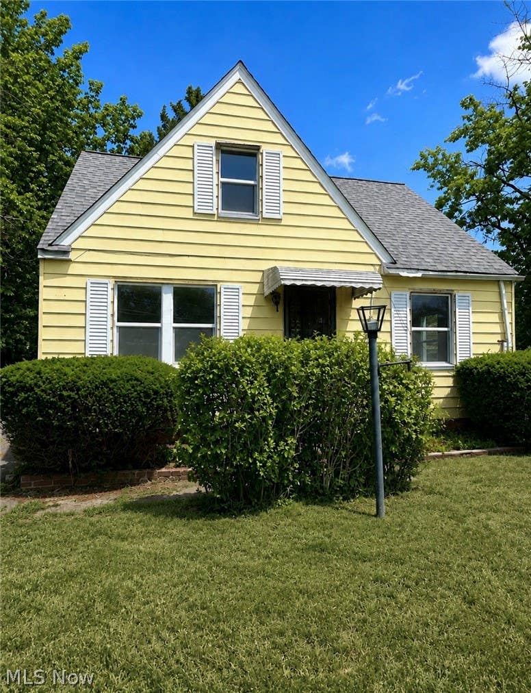 Photo of 4197 E 160th Street, Cleveland, OH 44128 (MLS # 5224436)