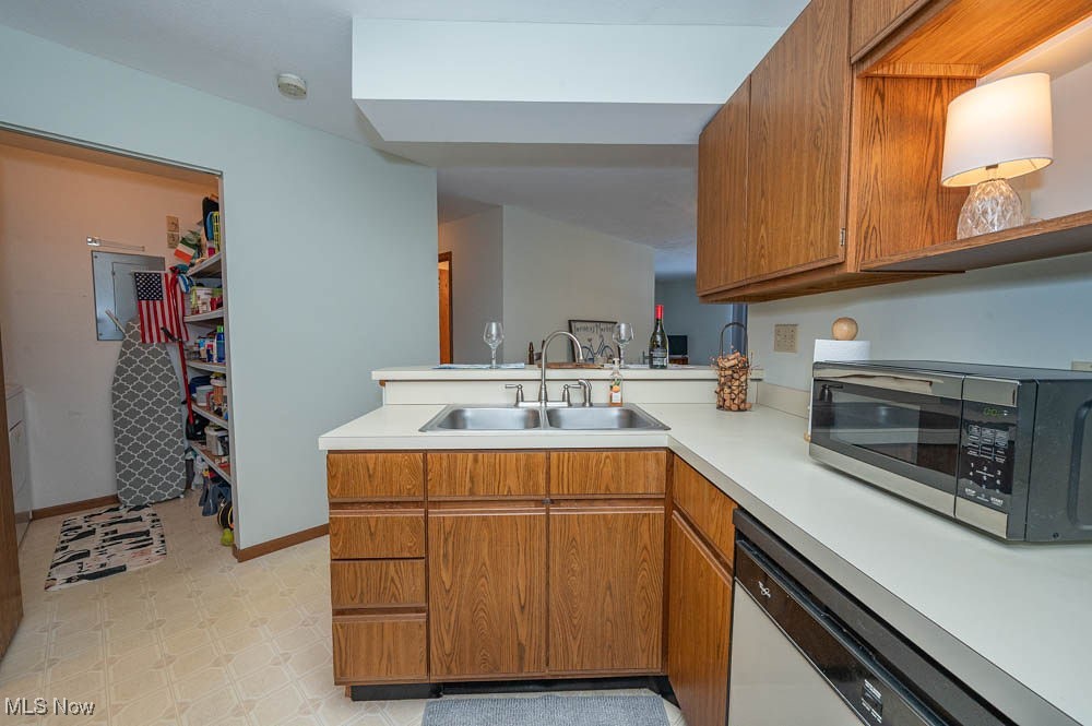 1323 Red Tail Hawk Court #1, Youngstown, Ohio image 12