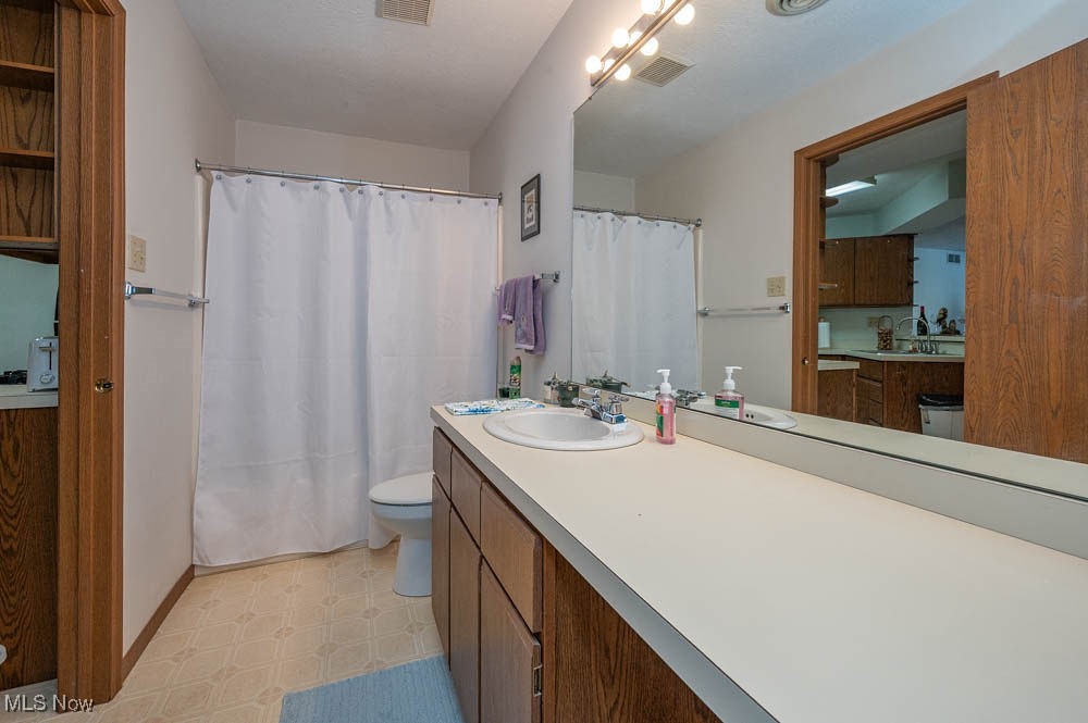 1323 Red Tail Hawk Court #1, Youngstown, Ohio image 18