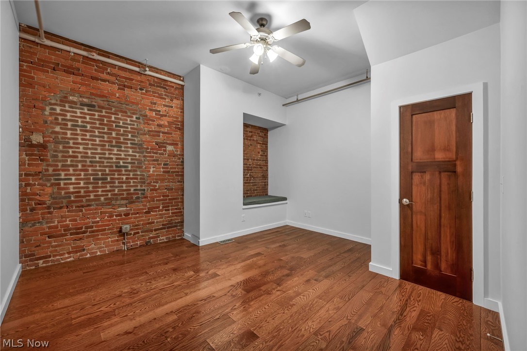 Joshua E Hall Condo - Residential