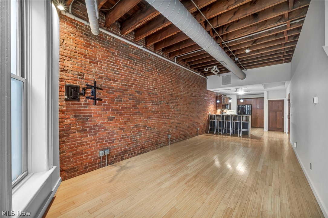 Joshua E Hall Condo - Residential