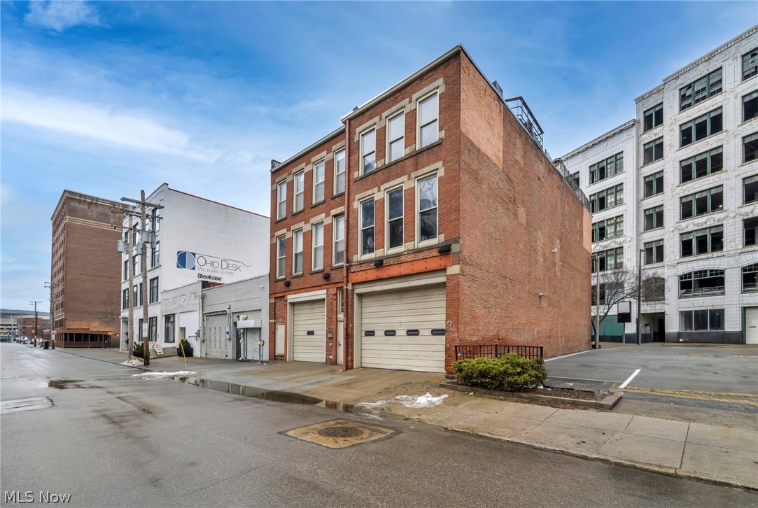 Joshua E Hall Condo - Residential