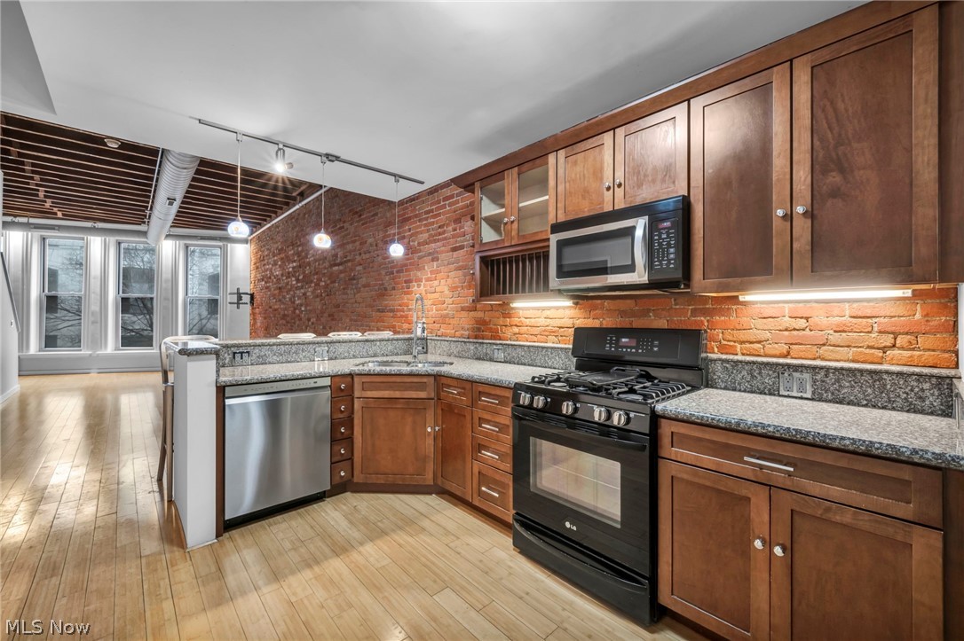 Joshua E Hall Condo - Residential