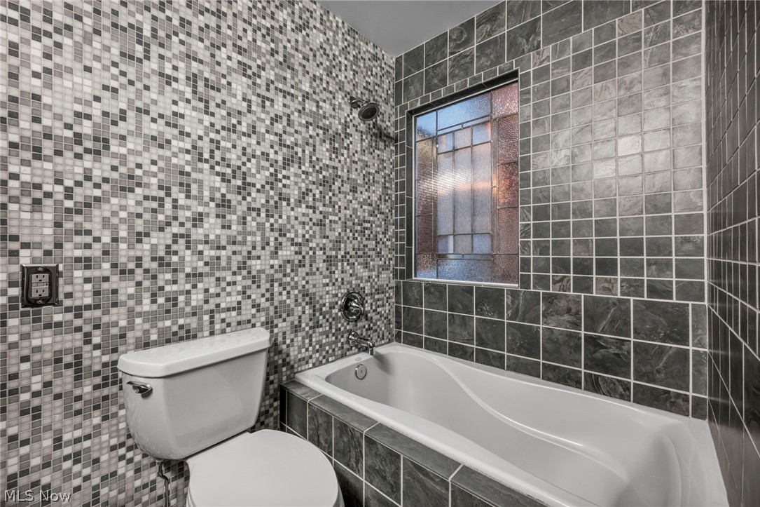 Joshua E Hall Condo - Residential