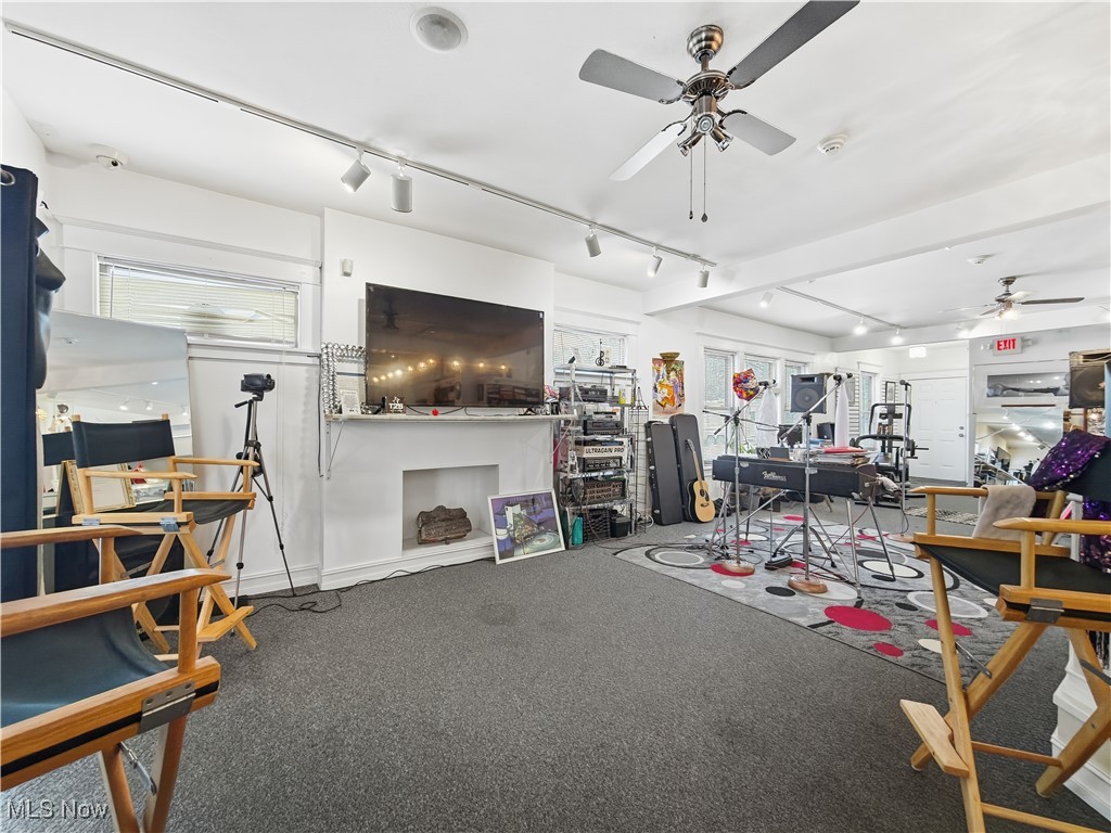 Golf Gardens - Residential