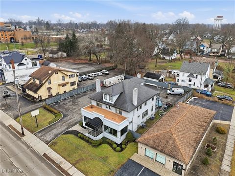 Homes For Sale - 1214 E Market Street<br/> Trumbull County, Warren, OH 44483