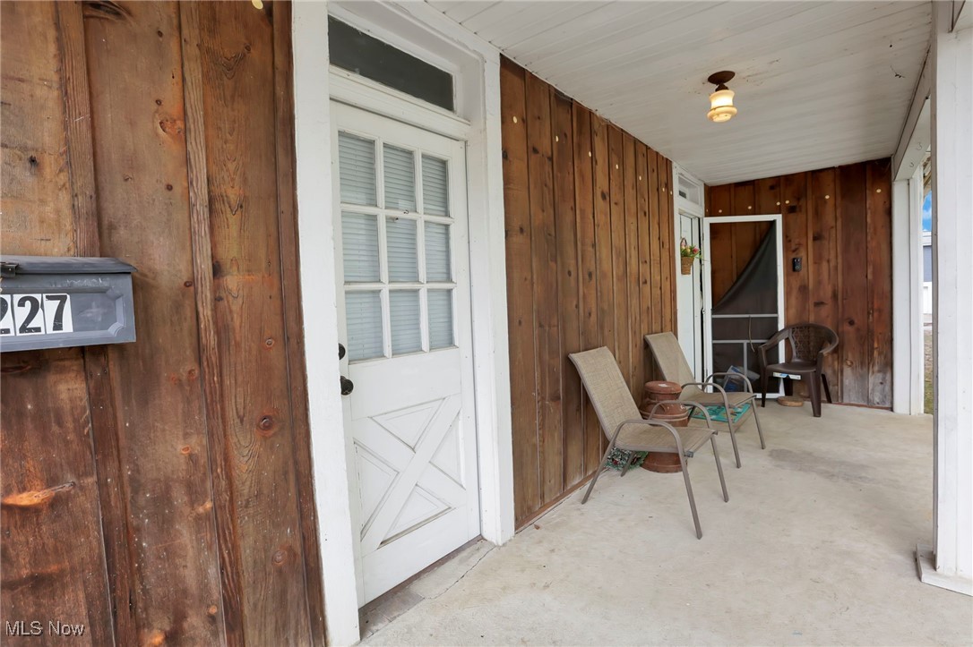 1227 E Chestnut Street, Lancaster, Ohio image 5