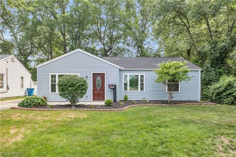 Homes For Sale - 33910 Jennison Street<br/> Lake County, Eastlake, OH 44095
