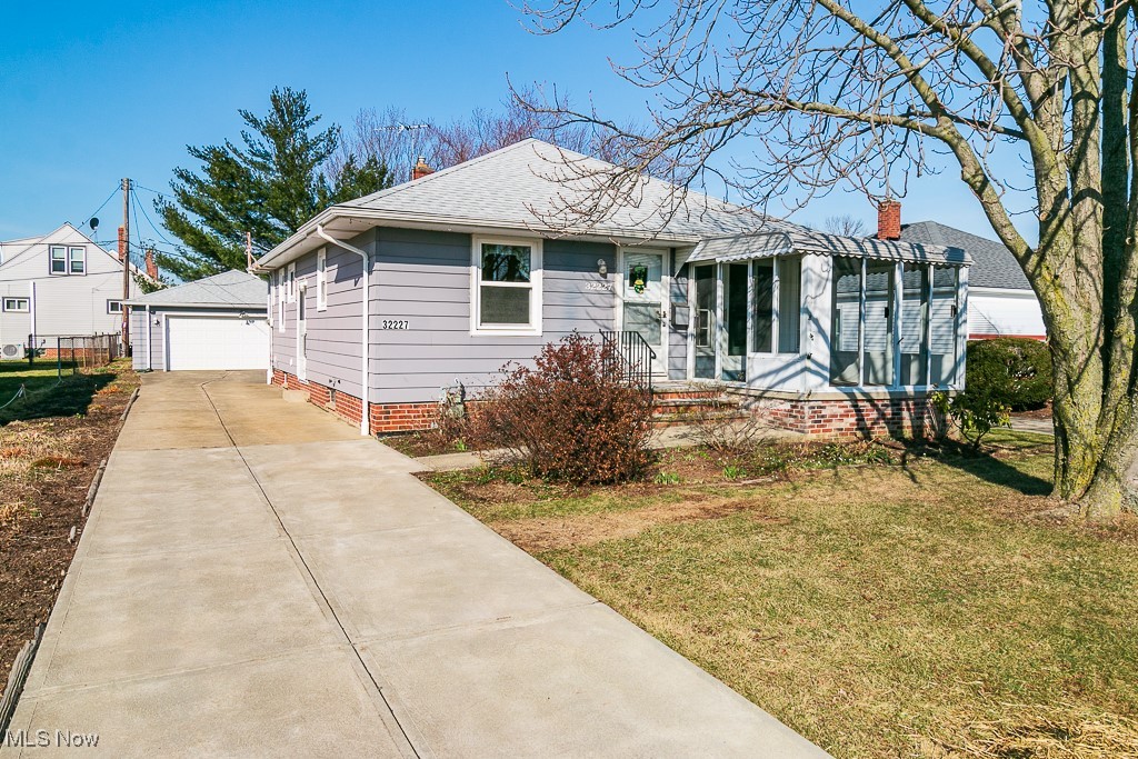 32227 Densmore Road, Willowick, Ohio image 1