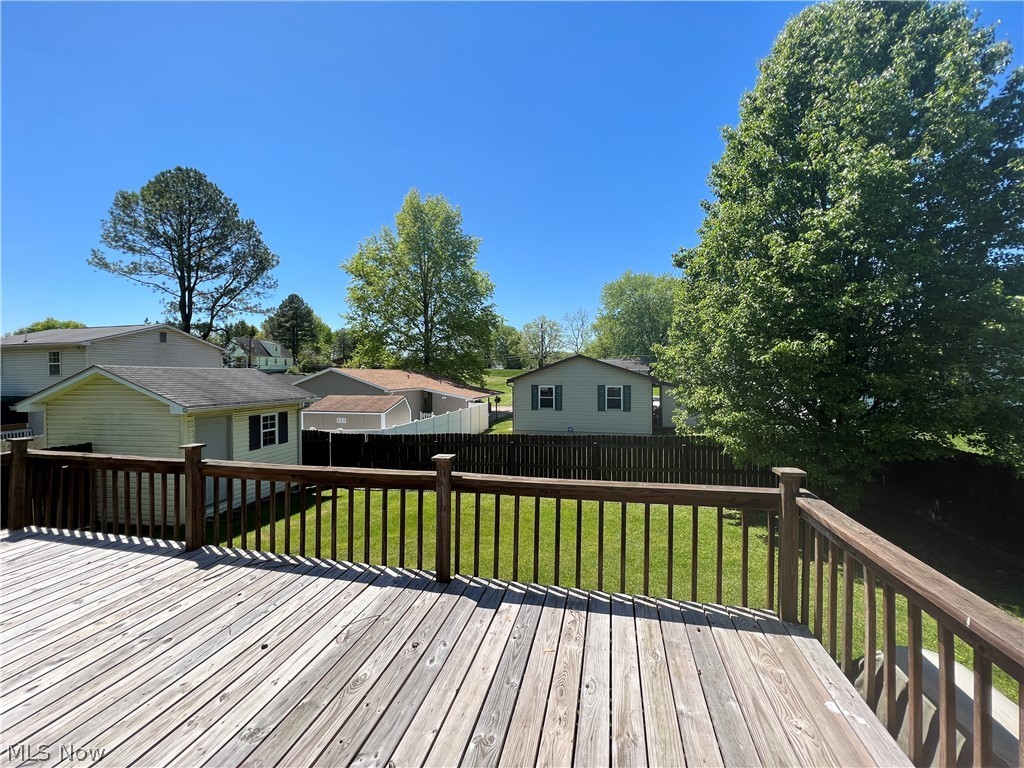 Larchmont Adn - Residential