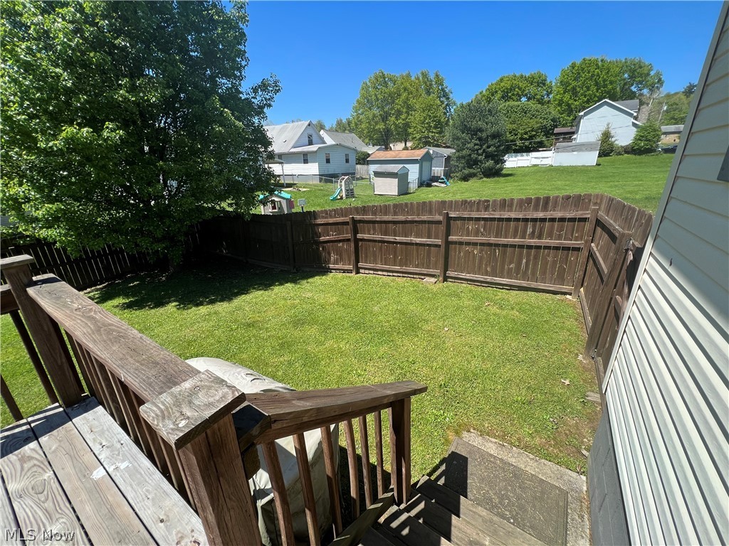 Larchmont Adn - Residential