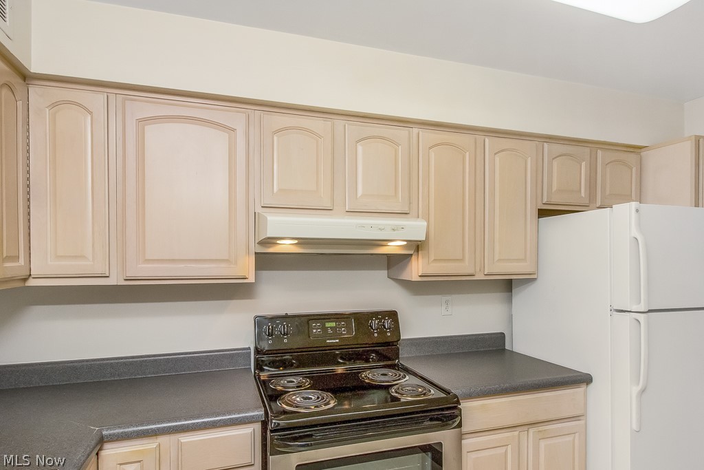 Marine Towers East Condo - Residential