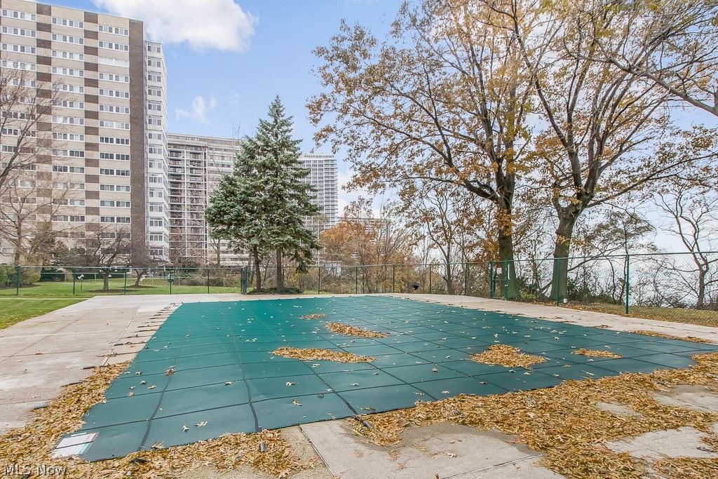 Marine Towers East Condo - Residential