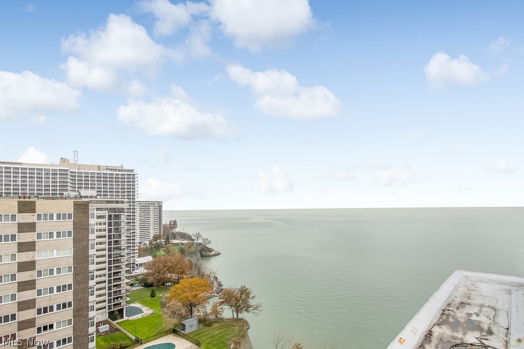 Marine Towers East Condo - Residential