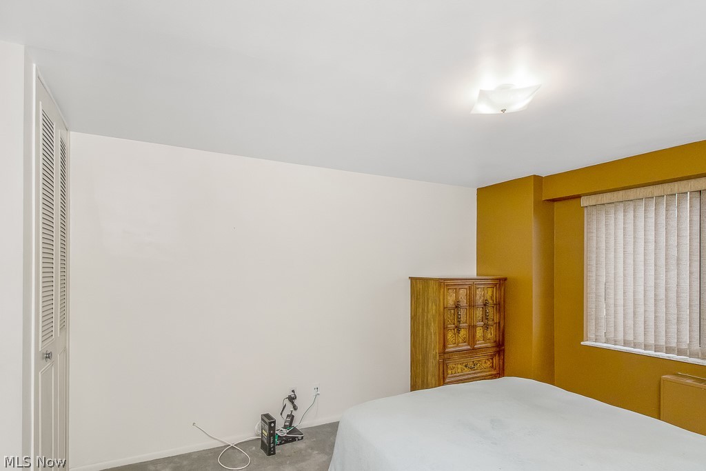 Marine Towers East Condo - Residential