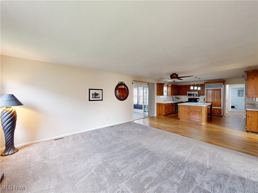 9181 Sugarbush Drive, Mentor, Ohio image 10