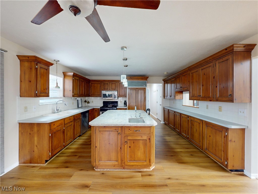 9181 Sugarbush Drive, Mentor, Ohio image 4