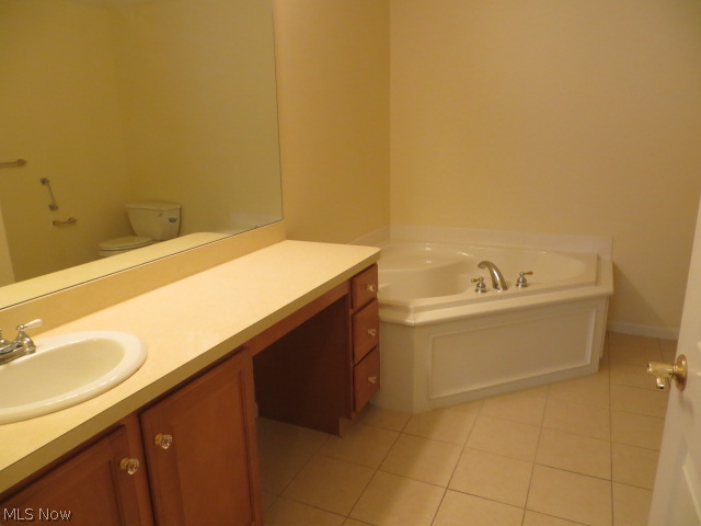 Towne Ctr Cmnty Campus Condos - Residential